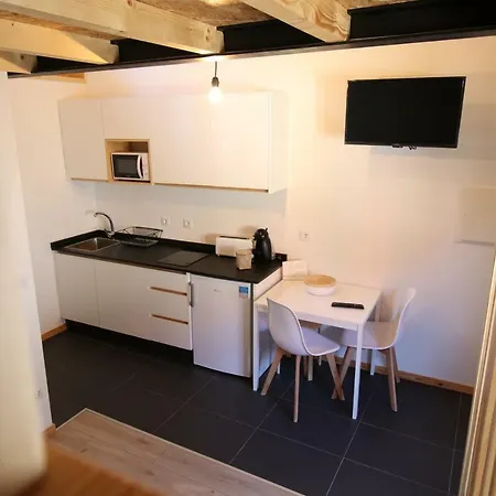 Landhaus Quinta D'areda Wine&pool Experience Fafe