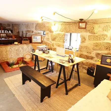 Landhaus Quinta D'areda Wine&pool Experience Fafe